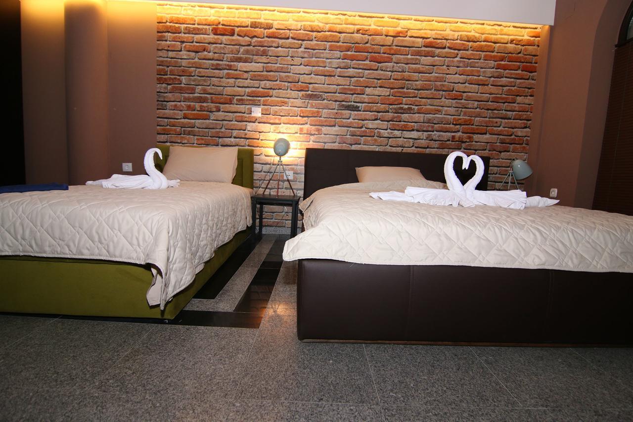 Hotel Korzo บิโตลา ภายนอก รูปภาพ