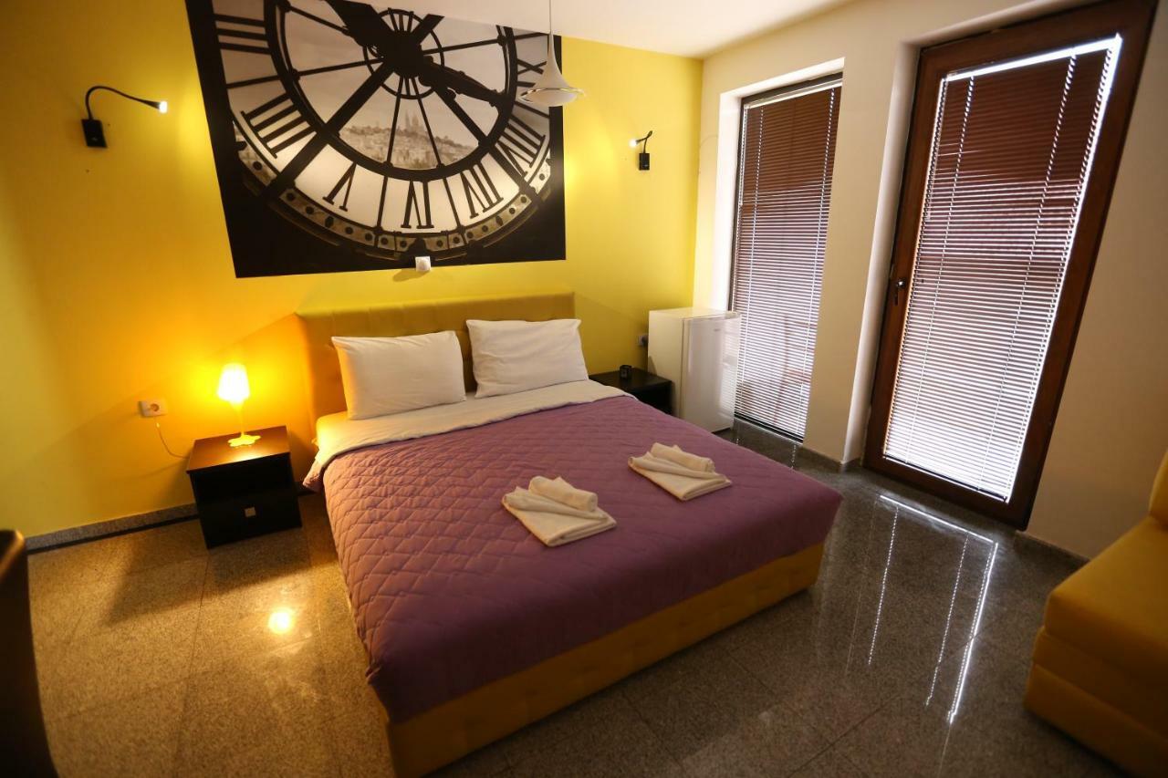 Hotel Korzo บิโตลา ภายนอก รูปภาพ